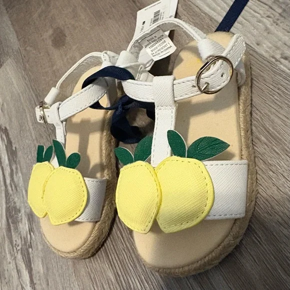 Janie and Jack White Yellow Sandals with Lemons - Picture 3 of 7